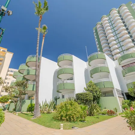 Apartamento Com 3 Quartos Em Frente A *