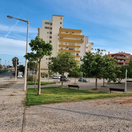 Com 3 Quartos Em Frente A * Портиман