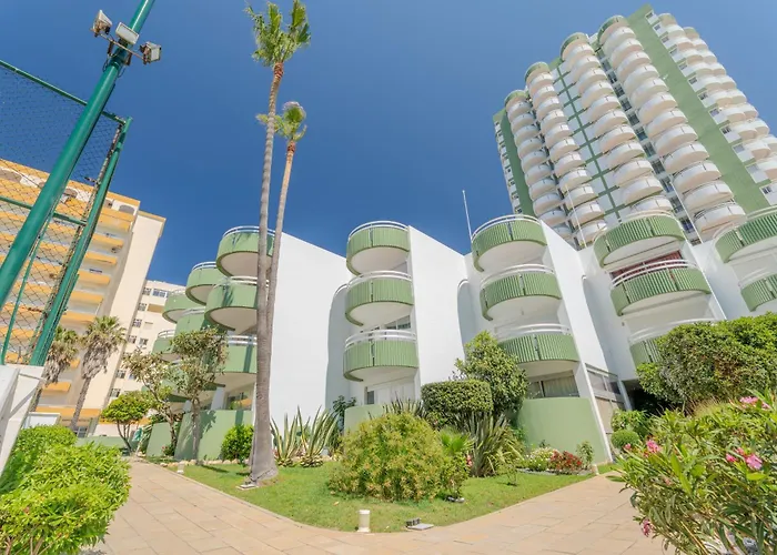 아파트 Com 3 Quartos Em Frente A *